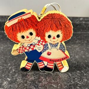 1973 Raggedy Ann & Andy Portable Transistor Radio Bobbs Merrill Co. Does Work